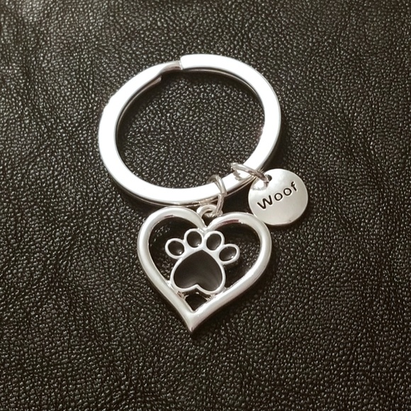 Paw Print Keychain - Picture 2 of 3